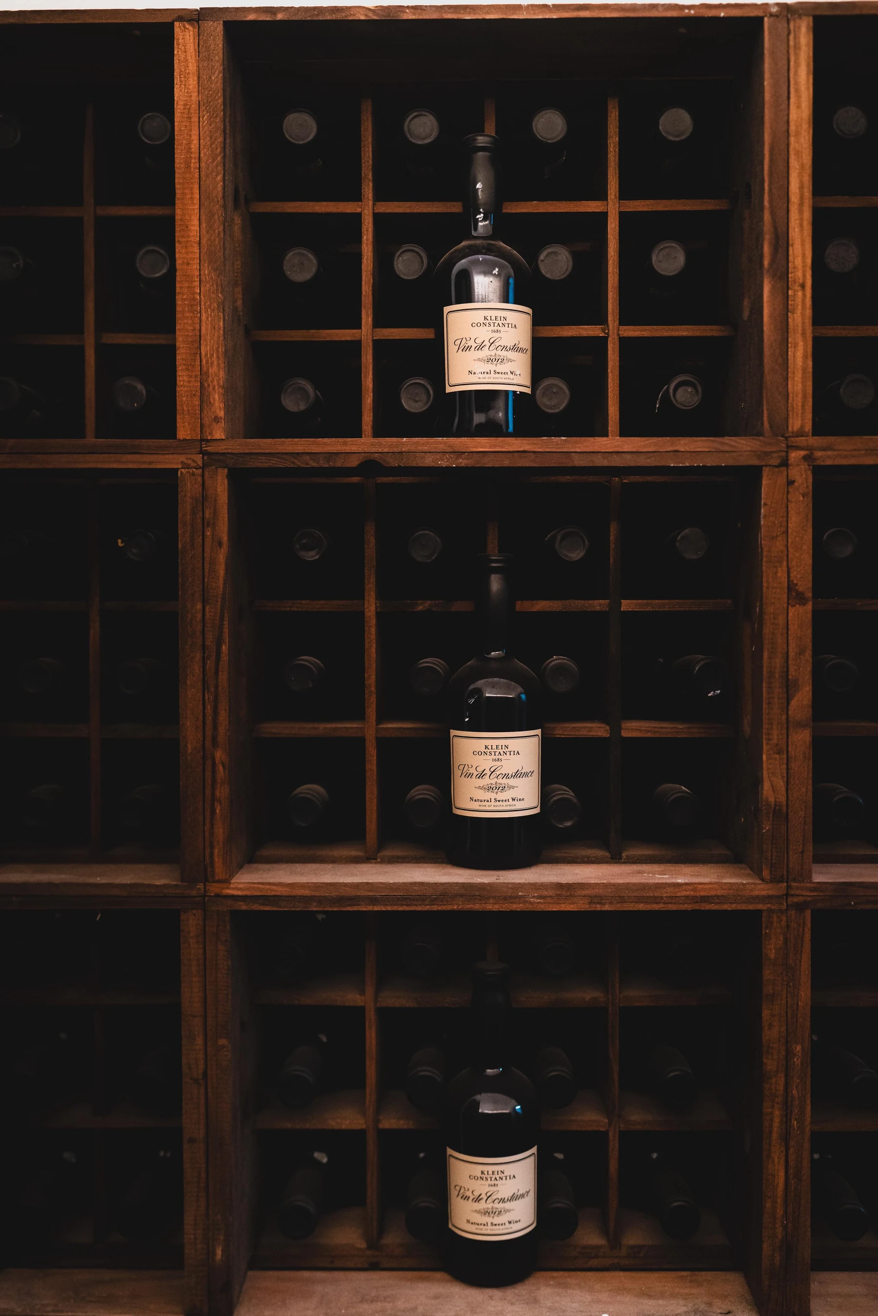 O tempo guardado em vinho — CONSTANTIA